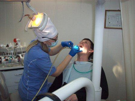 Стоматолог хирург услуги