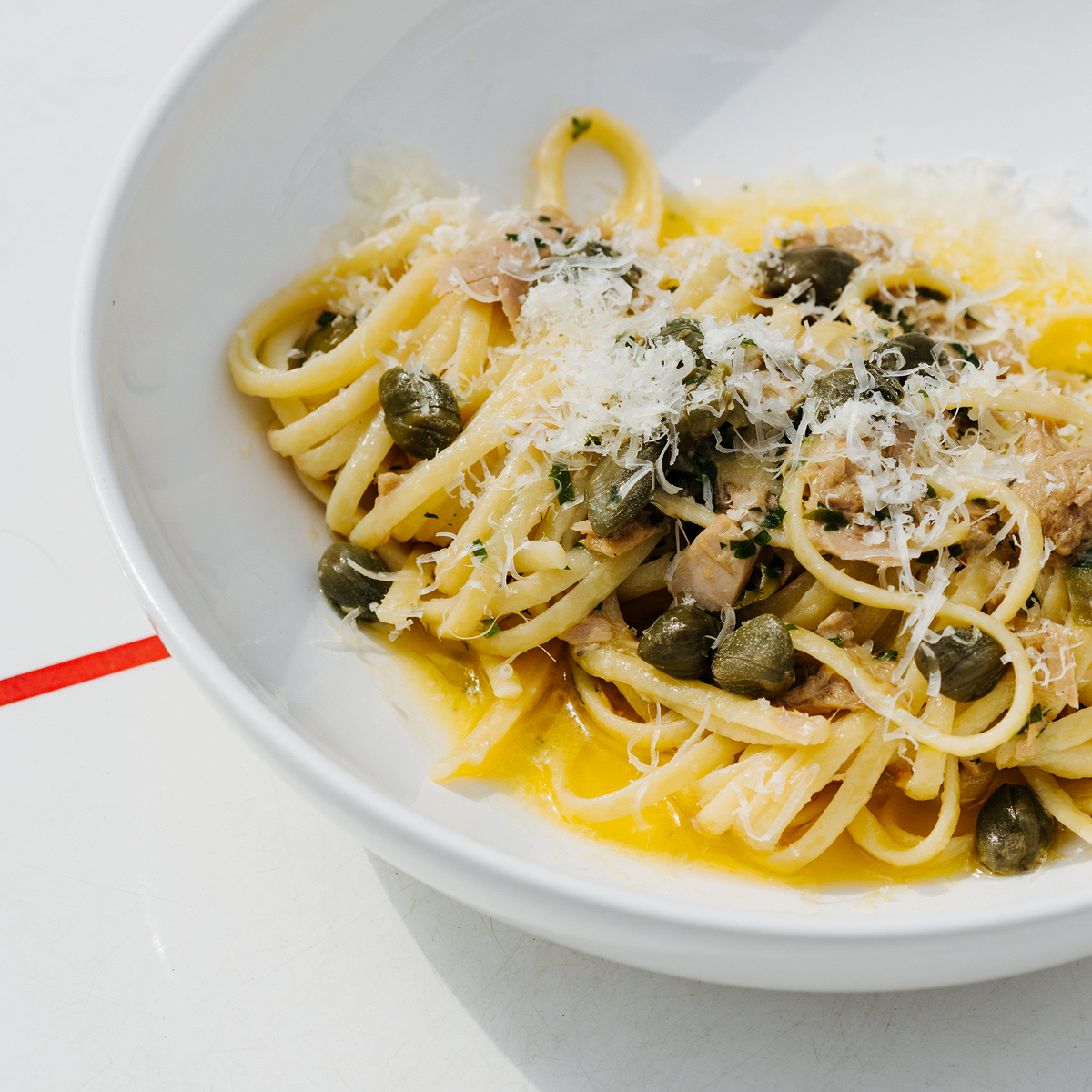 Паста с тунцом и оливками в сливочном соусе — рецепт с фото пошагово