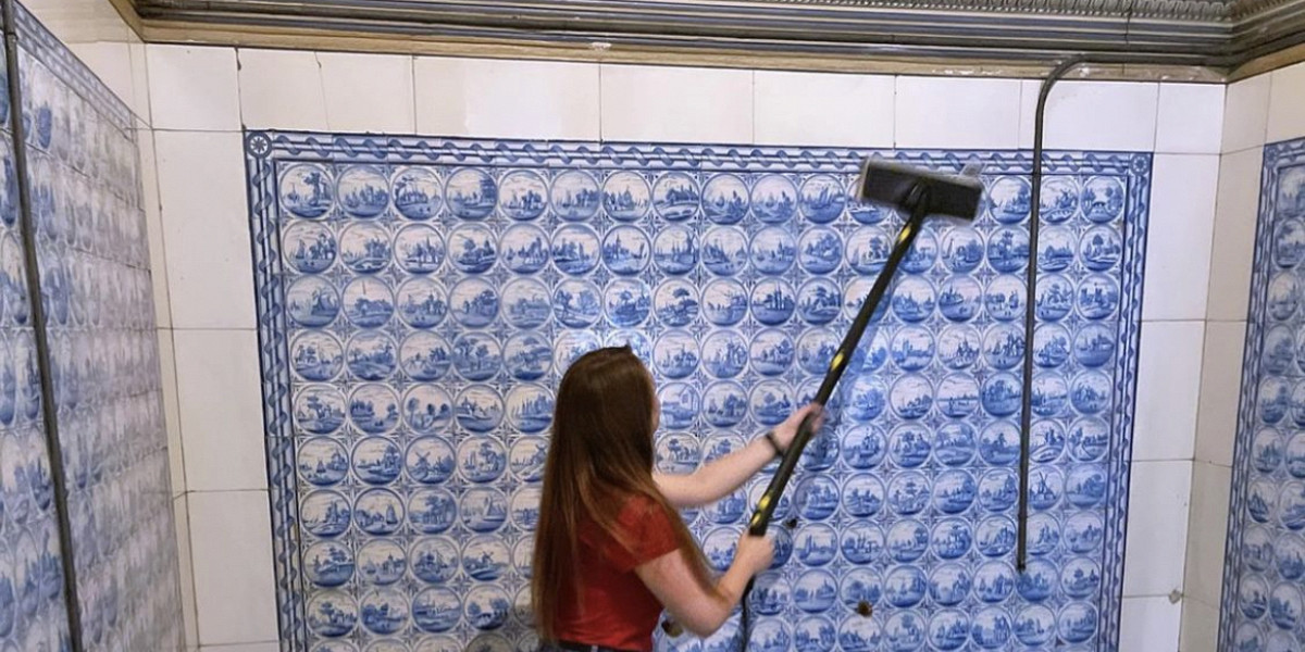 «Отмываю от краски наследие» рассказываем о краеведах из