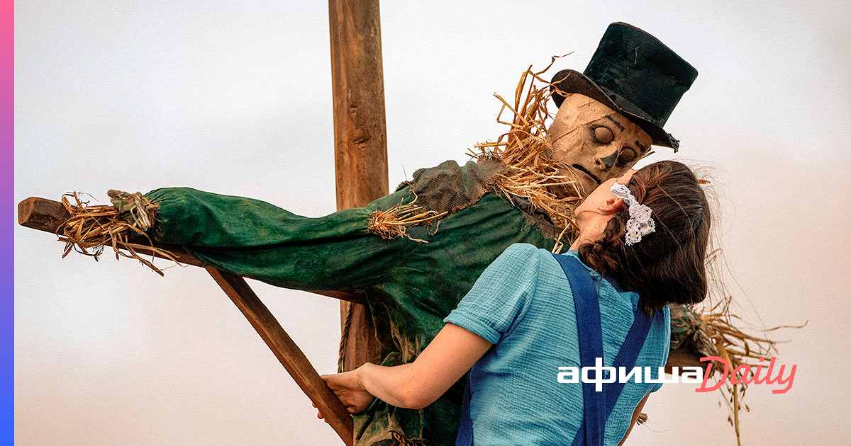 «Блондинка» vs «Перл»: страшное кино про сходящих с ума девушек - Афиша ...