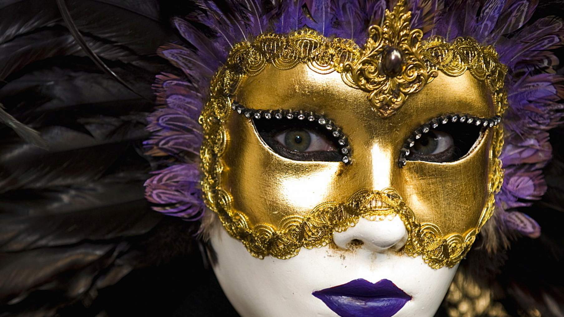 Какие маски были в 1. Венецианский карнавал Вольто. Венецианский карнавал маски. Венецианская маска Вольто. Венецианская маска Пьеро.