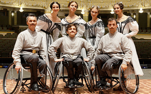 «Коляска — это твои ноги»: танцоры-инвалиды о выступлении в Большом театре