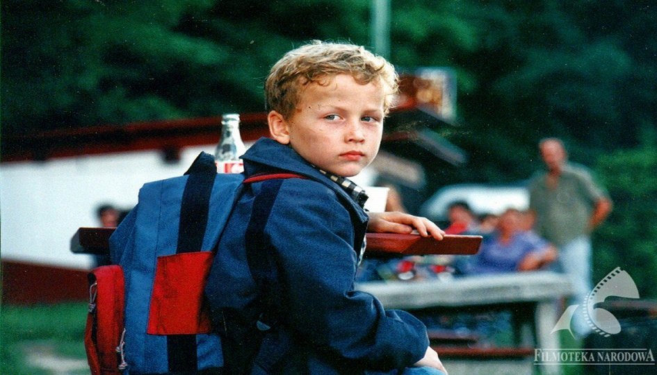 Кино: «Далеко друг от друга» Кино: «Далеко друг от друга»
