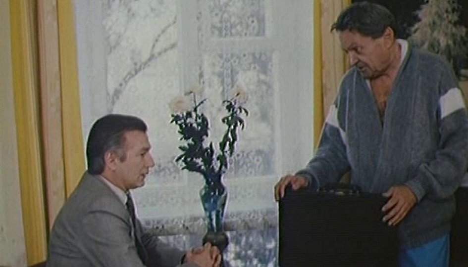 Кино: «Номер «люкс» для генерала с девочкой» Кино: «Номер «люкс» для генерала с девочкой»