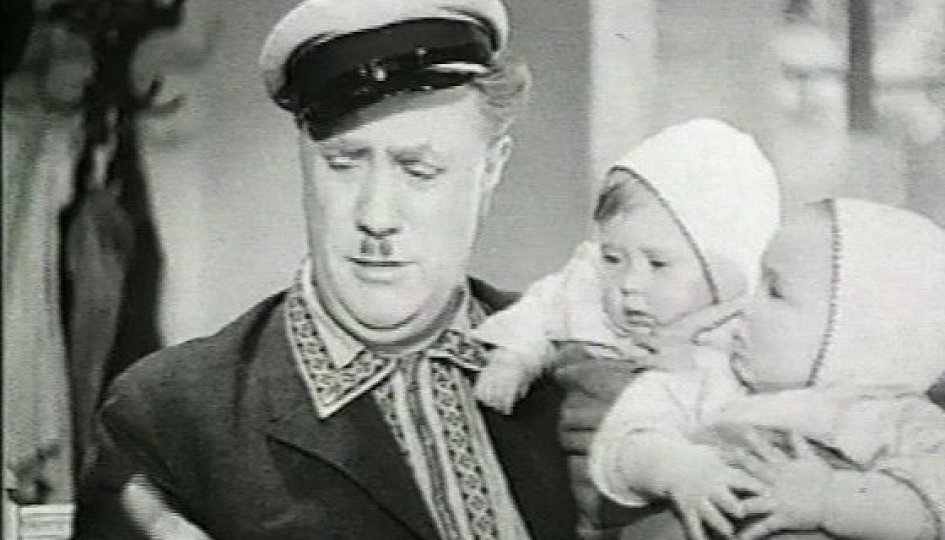 Михаил Жаров