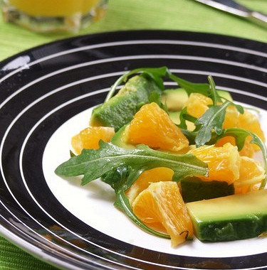 Рецепт Зеленый салат с апельсинами и авокадо