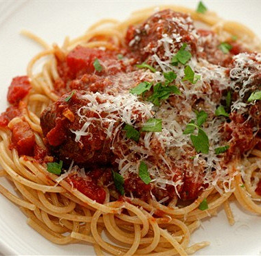 Рецепт Мясные шарики со спагетти в томатном соусе