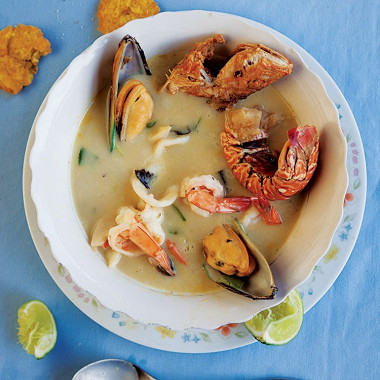 Рецепт Суп из морепродуктов с раковыми шейками