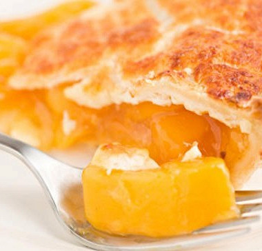 Рецепт Румяный пирог с абрикосами и нежной сливочной крошкой