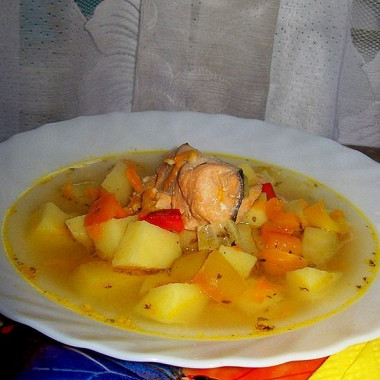 Рецепт Суп с лососем и болгарским перцем
