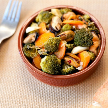 Рецепт Мидии с овощами в эскабече