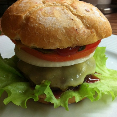Рецепт Гамбургеры с овощами и сыром