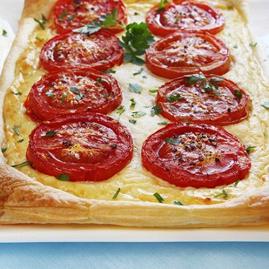 Рецепт Слоеный пирог с жареными помидорами