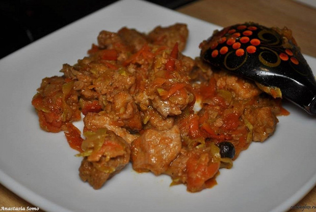 Свинина с орехами «Бами»