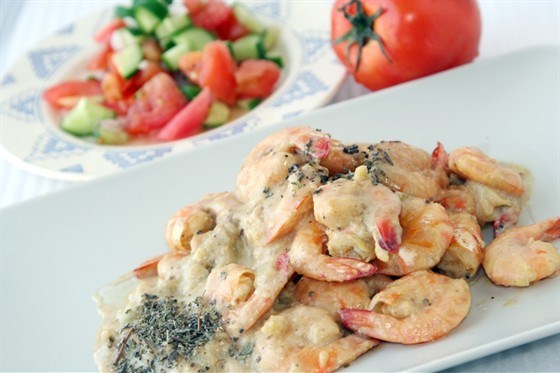 Салат из креветок с сыром и яблоками