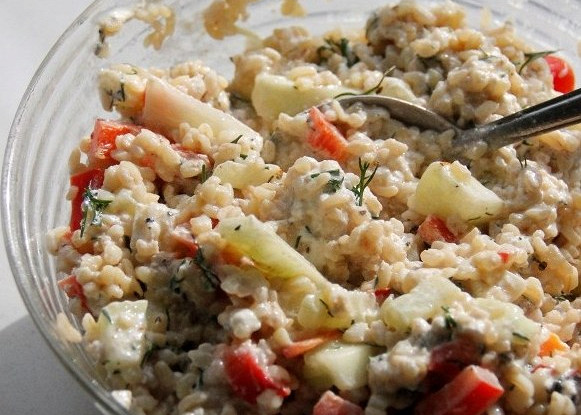 Салат с огурцами и фетой